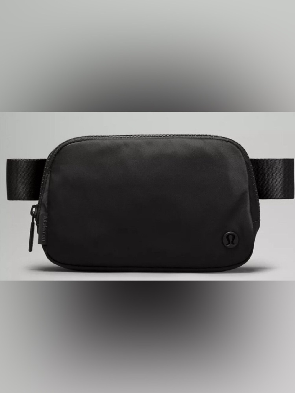 NWOT lululemon athletica Black Everywhere Bag 1L